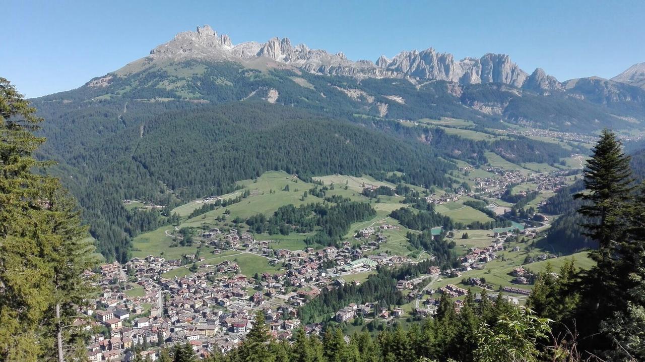Appartamenti Dolomiti Moena Exterior photo